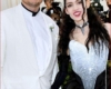 singer Grimes with Elon Musk inPixio